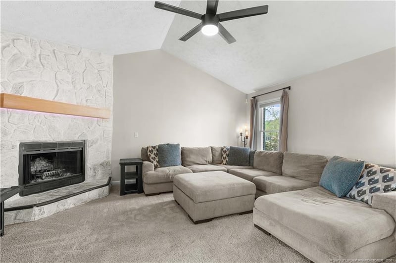 533 Offing Dr, Fayetteville, NC 28314
