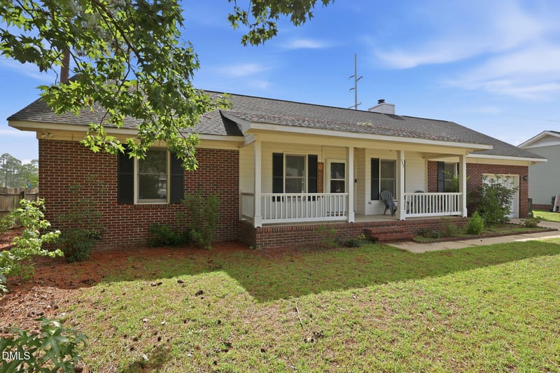 533 Offing Dr, Fayetteville, NC 28314