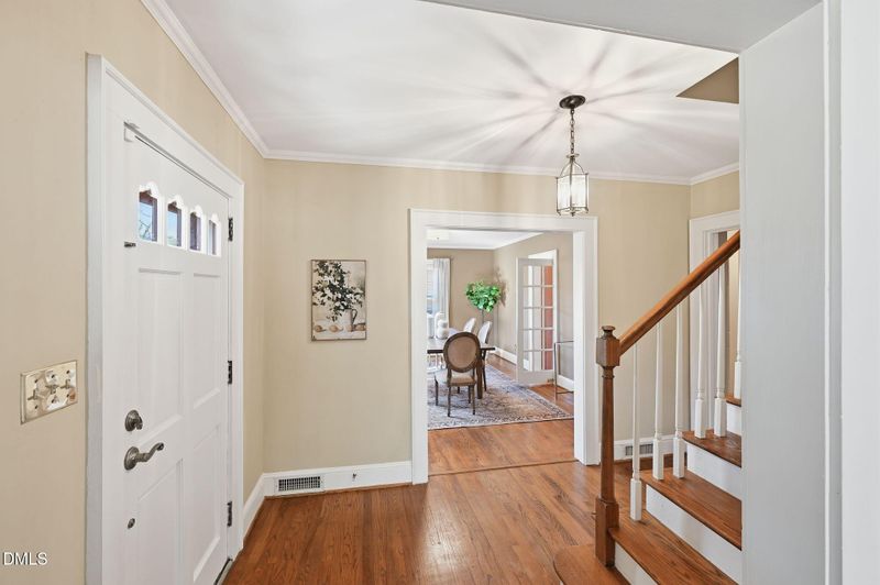 533 Parkview Dr, Burlington, NC 27215