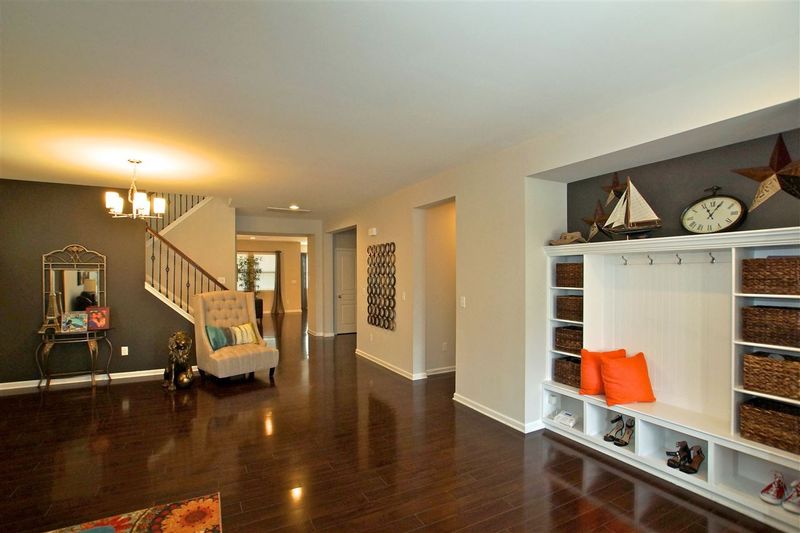 533 Pilot Hill Dr, Morrisville, NC 27560