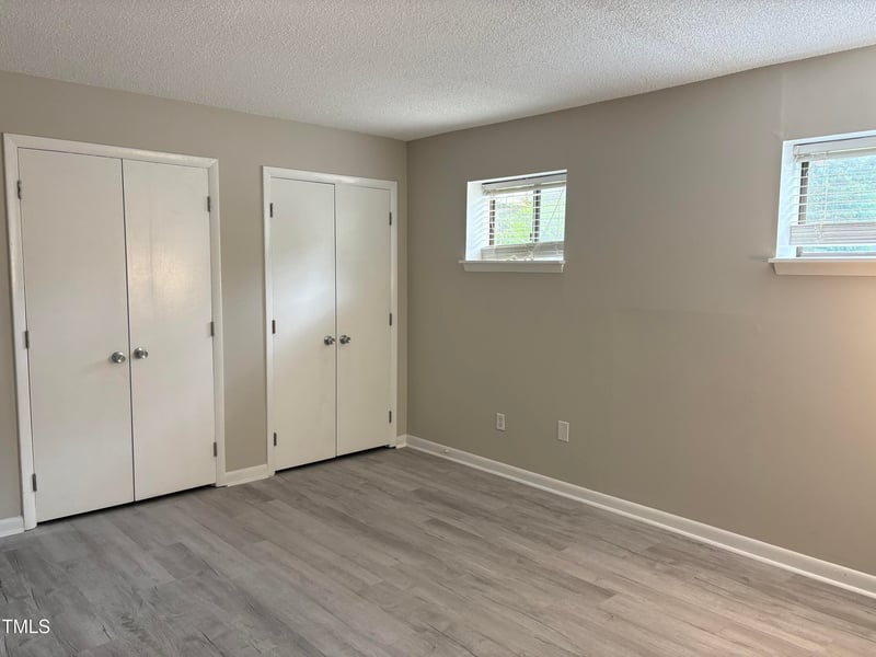 533 Pine Ridge Pl, Raleigh, NC 27609