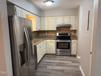 533 Pine Ridge Pl, Raleigh, NC 27609