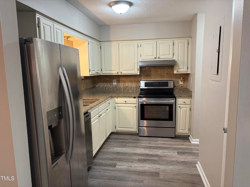 533 Pine Ridge Pl, Raleigh, NC 27609