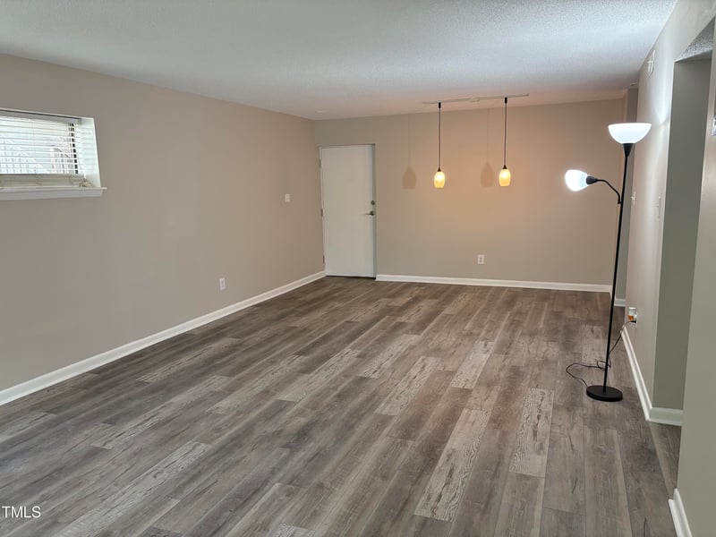 533 Pine Ridge Pl, Raleigh, NC 27609