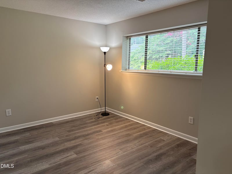 533 Pine Ridge Pl, Raleigh, NC 27609