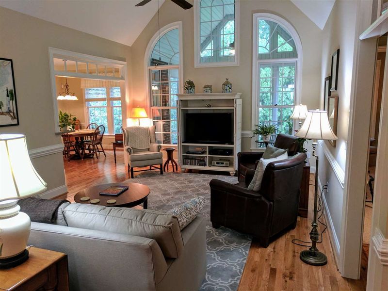 533 Walapai Dr, Fuquay Varina, NC 27526