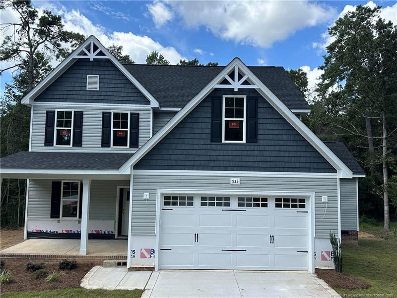 533 Walking Ln, Fayetteville, NC 28311