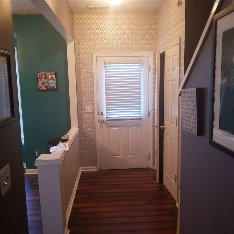 5330 Glen Canyon Rd, Raleigh, NC 27616