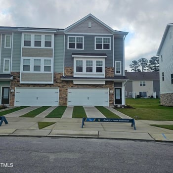5330 River Reach Dr, Raleigh, NC 27616