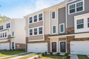 5332 River Reach Dr, Raleigh, NC 27616