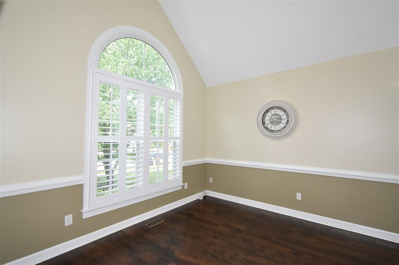 5333 Harrington Grove Dr, Raleigh, NC 27613