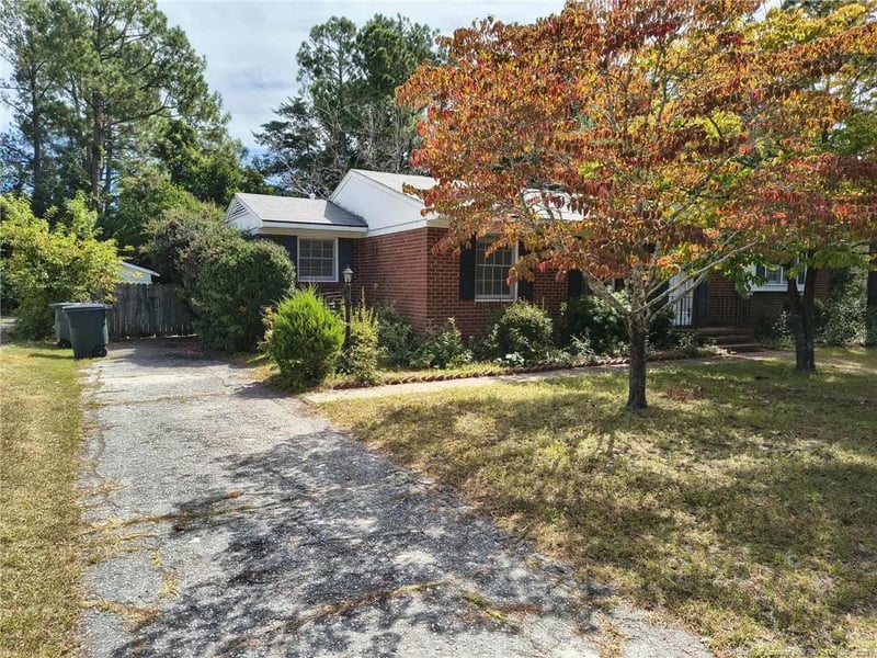 5334 Maryland Dr, Fayetteville, NC 28311