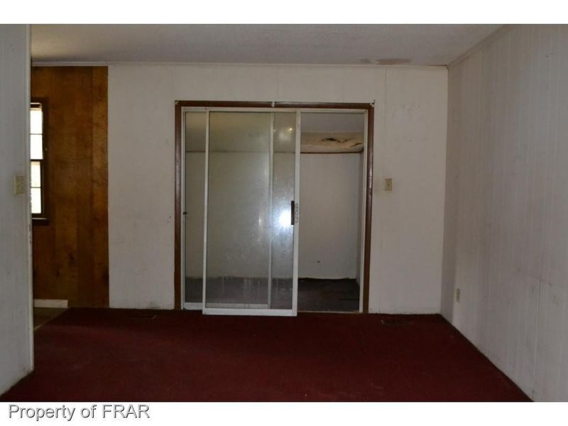 5335 Silver Pine Dr, Fayetteville, NC 28314