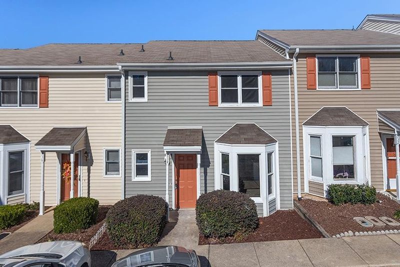 534 Darby Glen Ln, Durham, NC 27713
