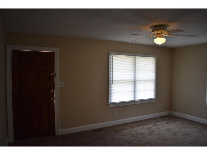 534 Delaware Ave, Burlington, NC 27217