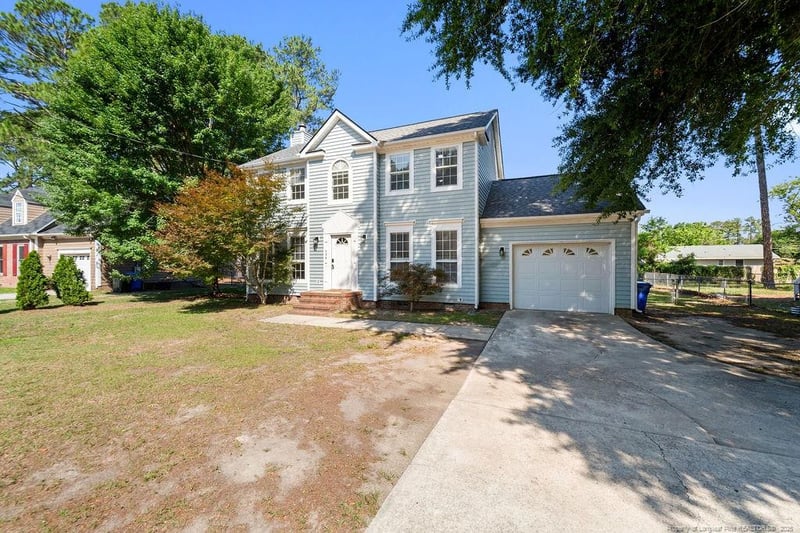 534 Stacy Weaver Dr, Fayetteville, NC 28311