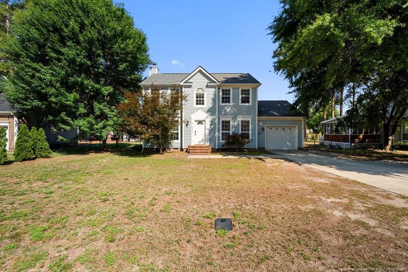 534 Stacy Weaver Dr, Fayetteville, NC 28311