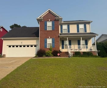 5340 Miranda Dr, Hope Mills, NC 28348