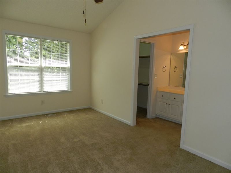 5341 Cleveland Rd, Clayton, NC 27520