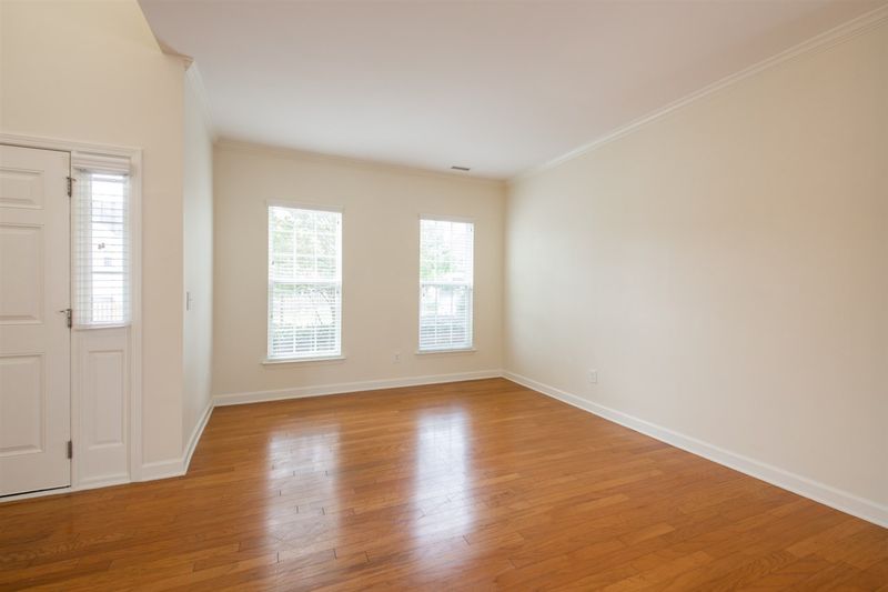 5341 Glass Ridge Rd, Raleigh, NC 27616