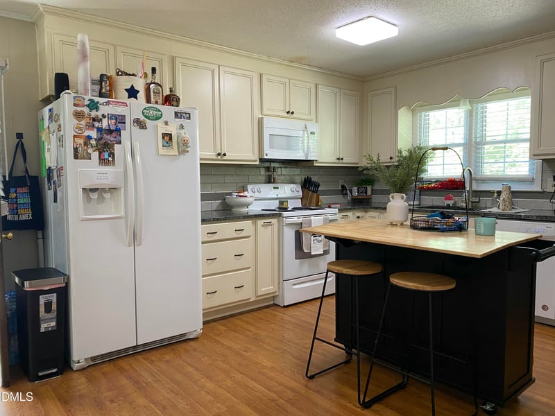 5345 Christian Light Rd, Fuquay Varina, NC 27526