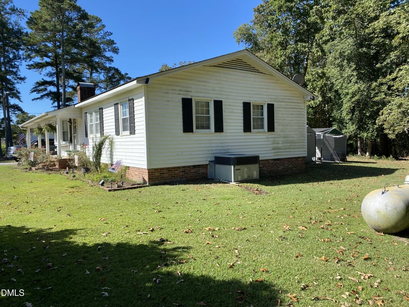 5345 Christian Light Rd, Fuquay Varina, NC 27526