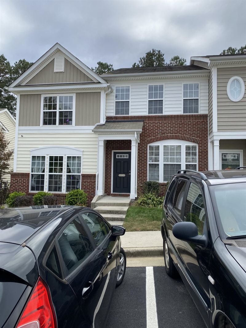 5347 Silver Moon Ln, Raleigh, NC 27606