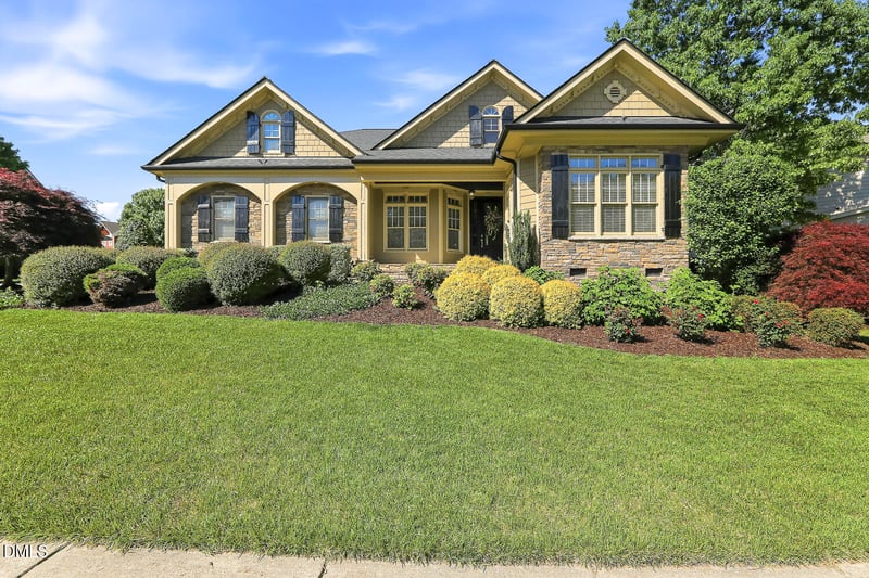 535 Apalachia Lake Dr, Fuquay Varina, NC 27526
