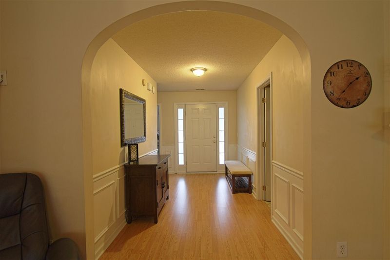535 Crossview Ln, Durham, NC 27703