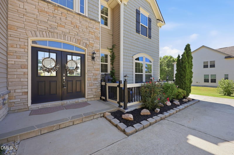 535 Long View Dr, Youngsville, NC 27596