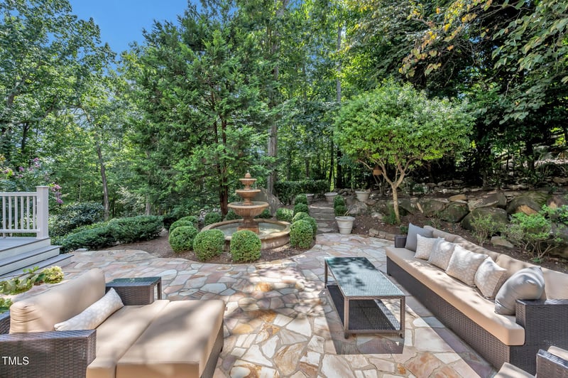 53516 Bickett Dr, Chapel Hill, NC 27517