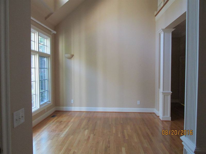53520 Bickett, Chapel Hill, NC 27514