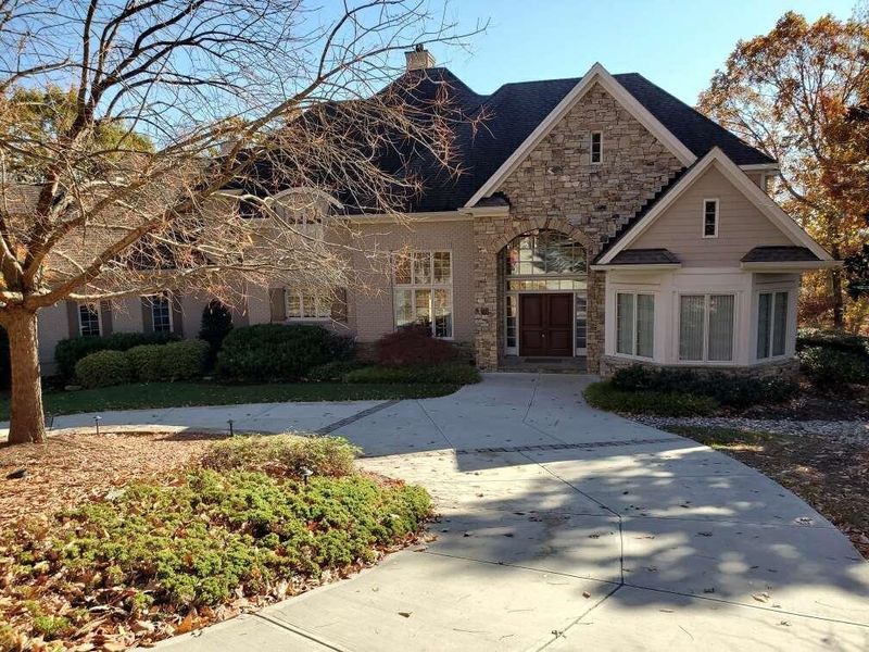 53524 Bickett, Chapel Hill, NC 27517