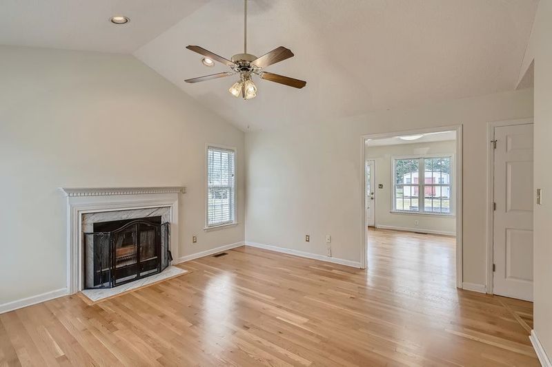 536 Allen Rd, Clayton, NC 27520