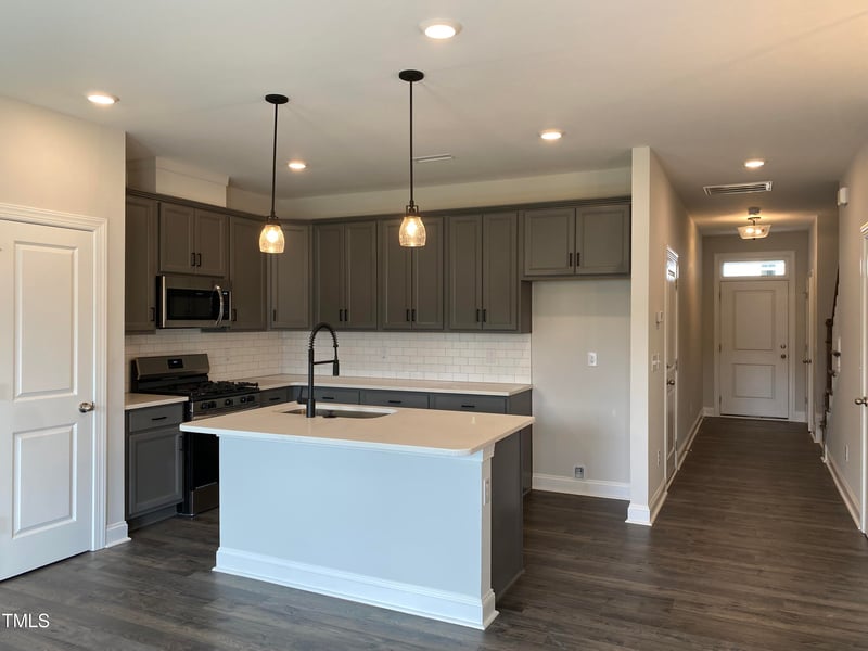 536 Eversden Dr, Zebulon, NC 27597