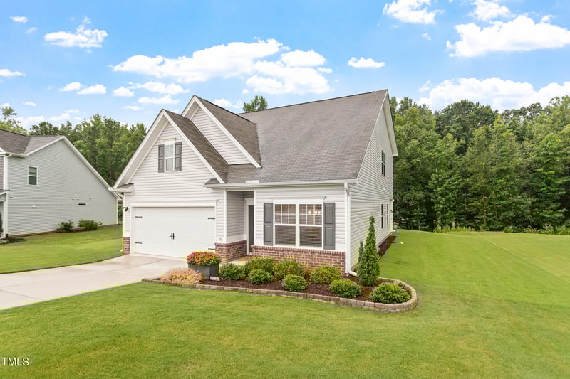 536 Lionheart Ln, Sanford, NC 27330