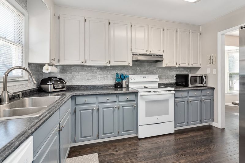 536 Oak Run Dr, Raleigh, NC 27606