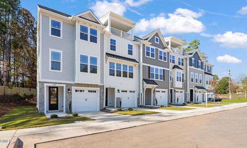 536 Plumleaf Ln, Durham, NC 27703