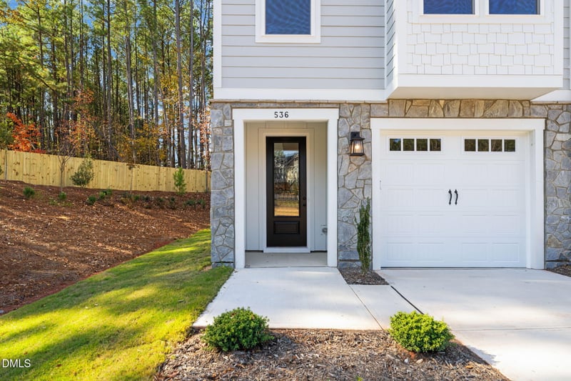 536 Plumleaf Ln, Durham, NC 27703