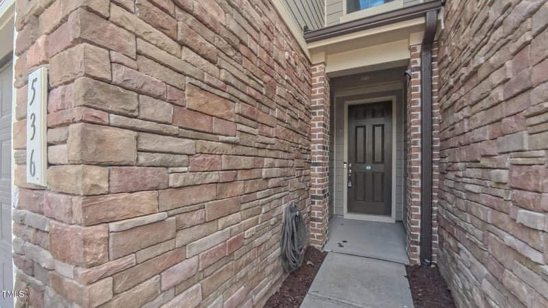 536 Rockcastle Dr, Cary, NC 27519