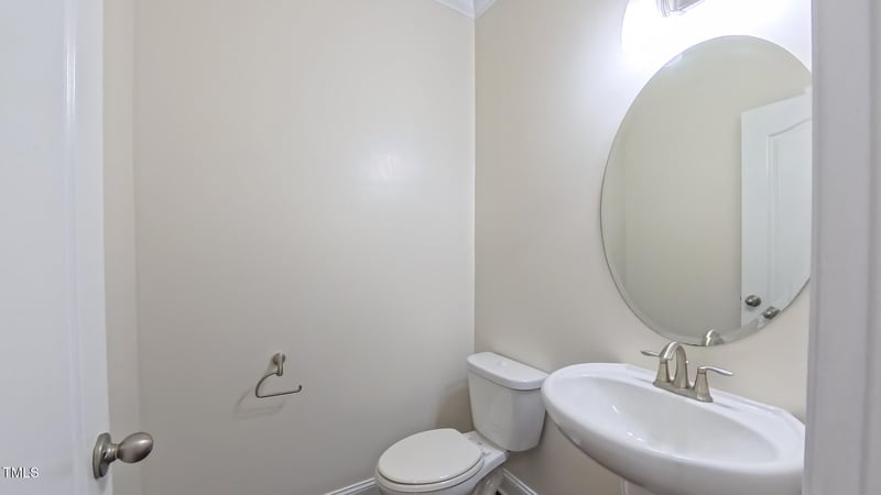 536 Rockcastle Dr, Cary, NC 27519