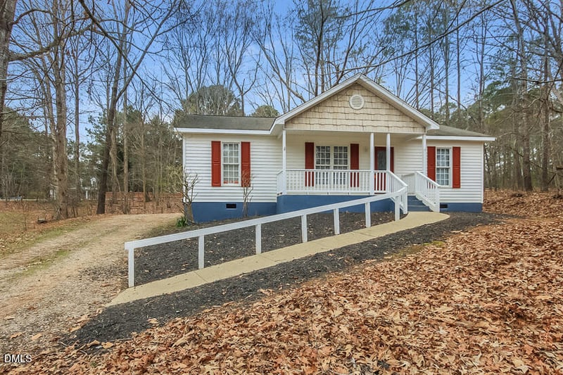 536 Shawnee Dr, Louisburg, NC 27549
