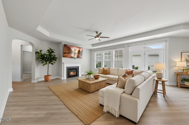 537 Bramble Ln, Clayton, NC 27527