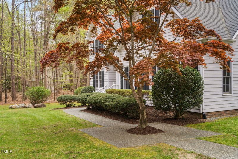 537 Chatham Dr, Chapel Hill, NC 27516