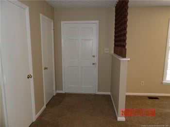 537 Deerpath Dr, Fayetteville, NC 28311