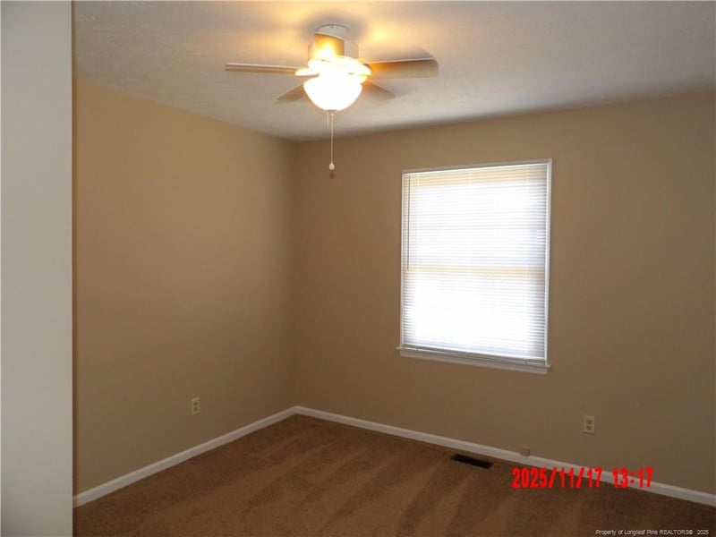 537 Deerpath Dr, Fayetteville, NC 28311