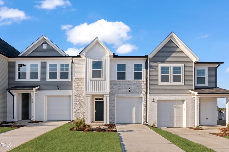 537 Eversden Dr, Zebulon, NC 27597