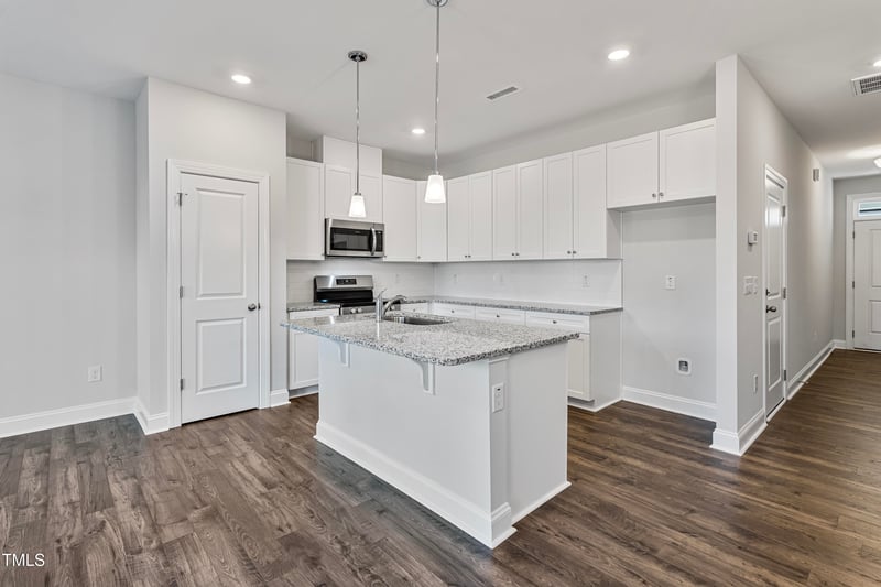 537 Eversden Dr, Zebulon, NC 27597