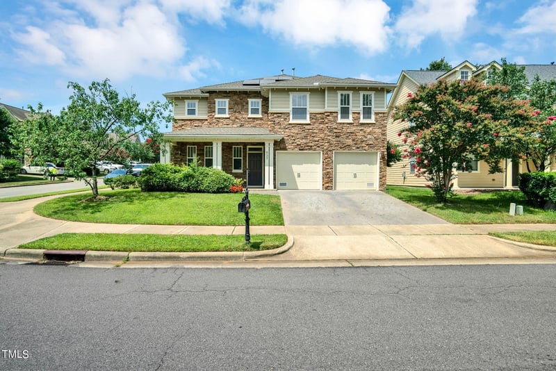 537 Front Ridge Dr, Cary, NC 27519