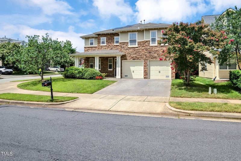 537 Front Ridge Dr, Cary, NC 27519